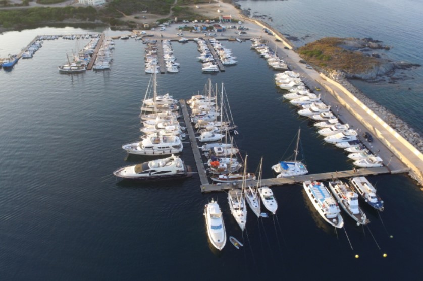 PROROGA SCADENZA GARA: AFFIDAMENTO IN SUB CONCESSIONE DEL SERVIZIO DI GESTIONE DEL COMPENDIO PORTUALE “MARINA DI STINTINO” – ANNUALITA’ 2026-2027 (Periodo dal 01/01/2026 al 30/09/2027) ai sensi dell’art. 45 bis del Codice della Navigazione.